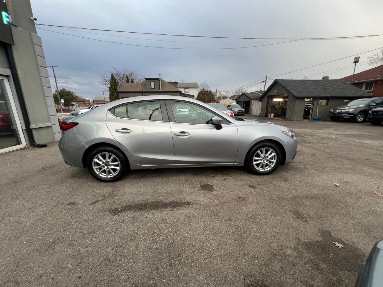 2014 Mazda MAZDA3 GS SKY Photo