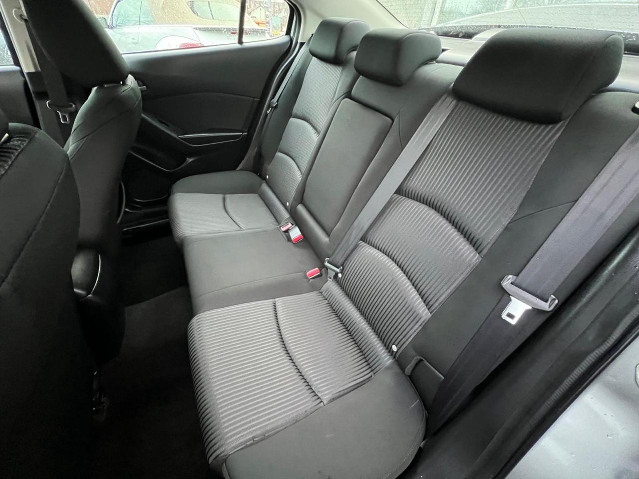 2014 Mazda MAZDA3 GS SKY Photo