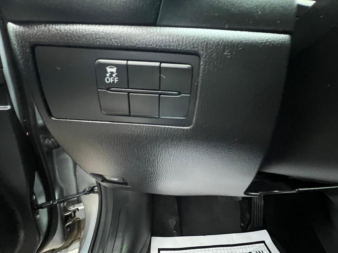 2014 Mazda MAZDA3 GS SKY Photo