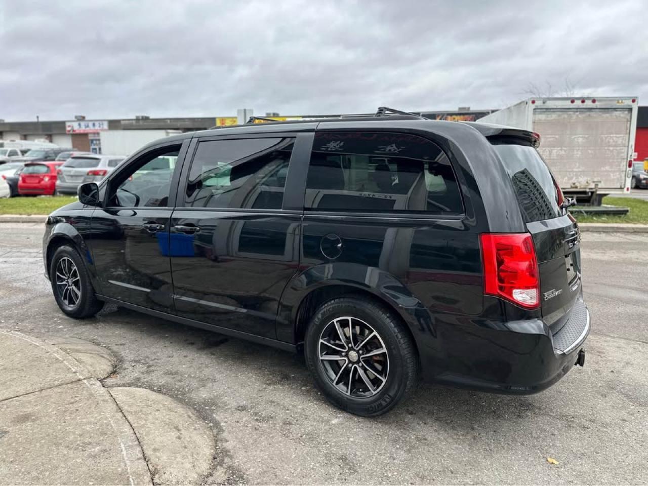 2018 Dodge Grand Caravan GT Photo