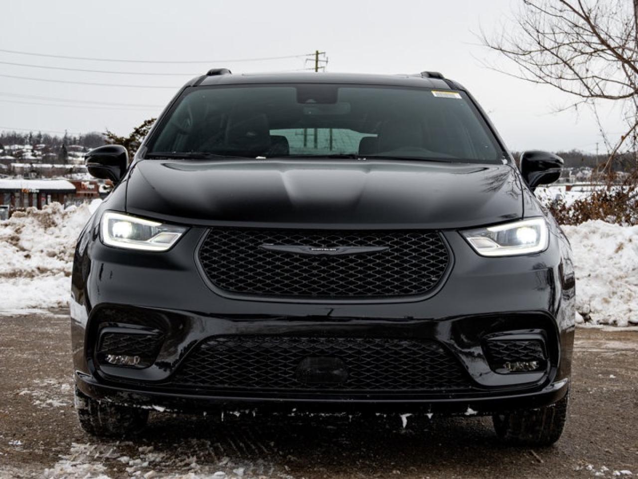 2026 Chrysler Pacifica Select Photo