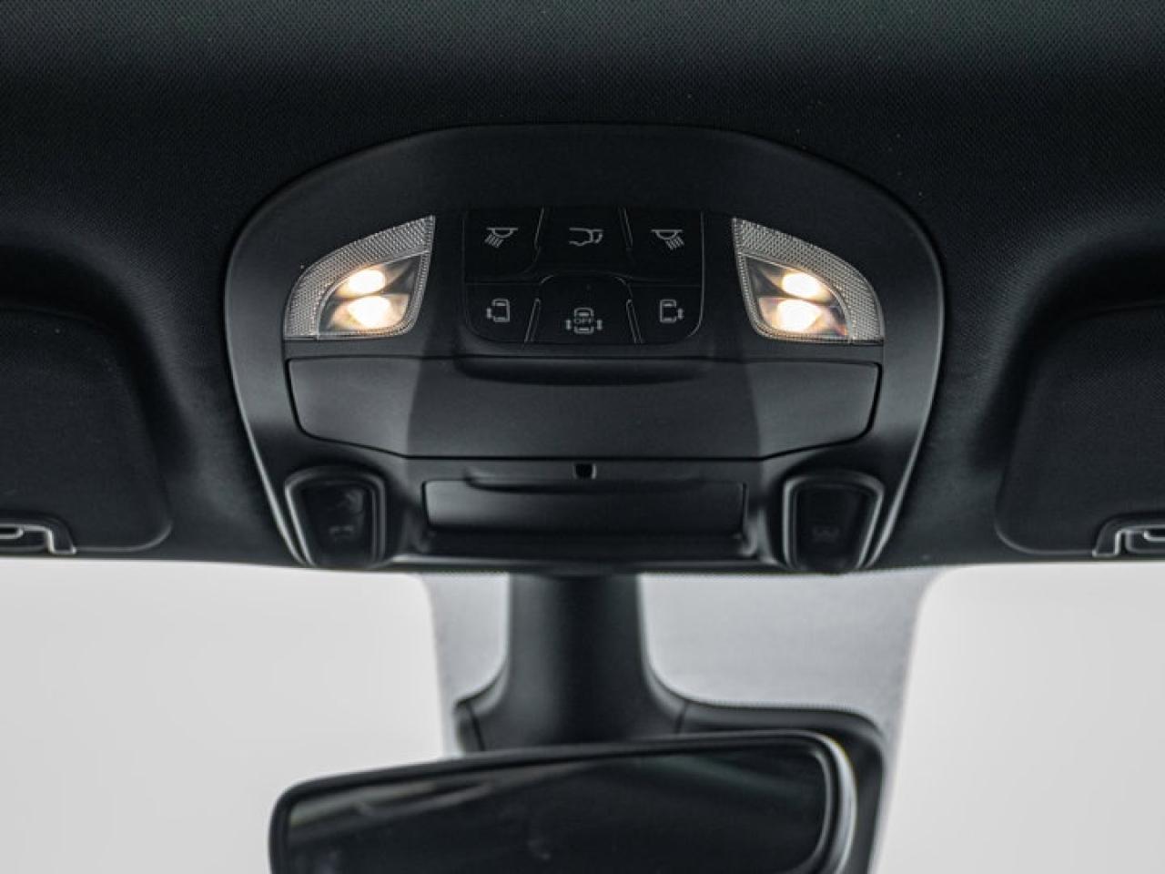 2026 Chrysler Pacifica Select Photo