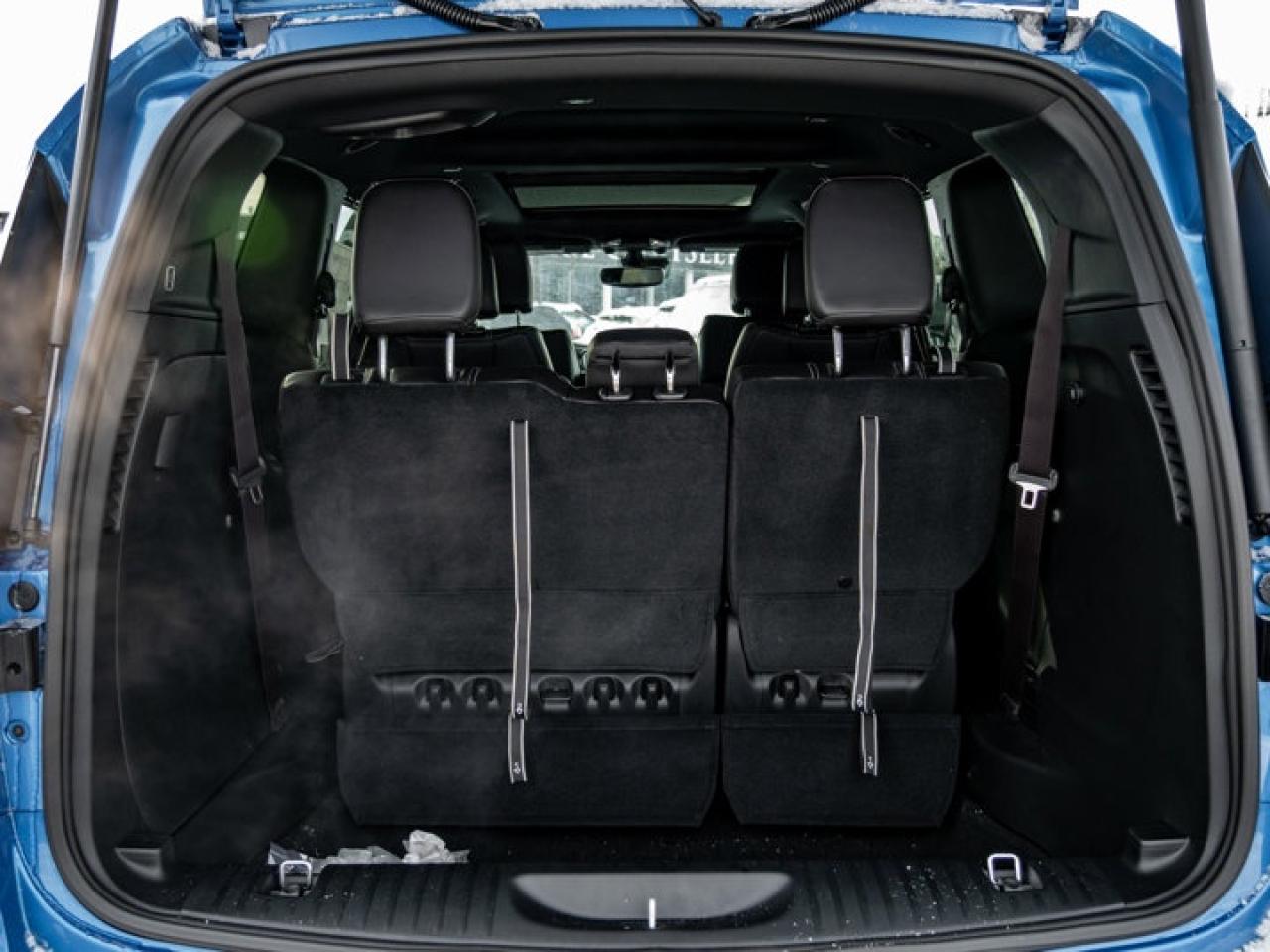 2026 Chrysler Pacifica Select Photo