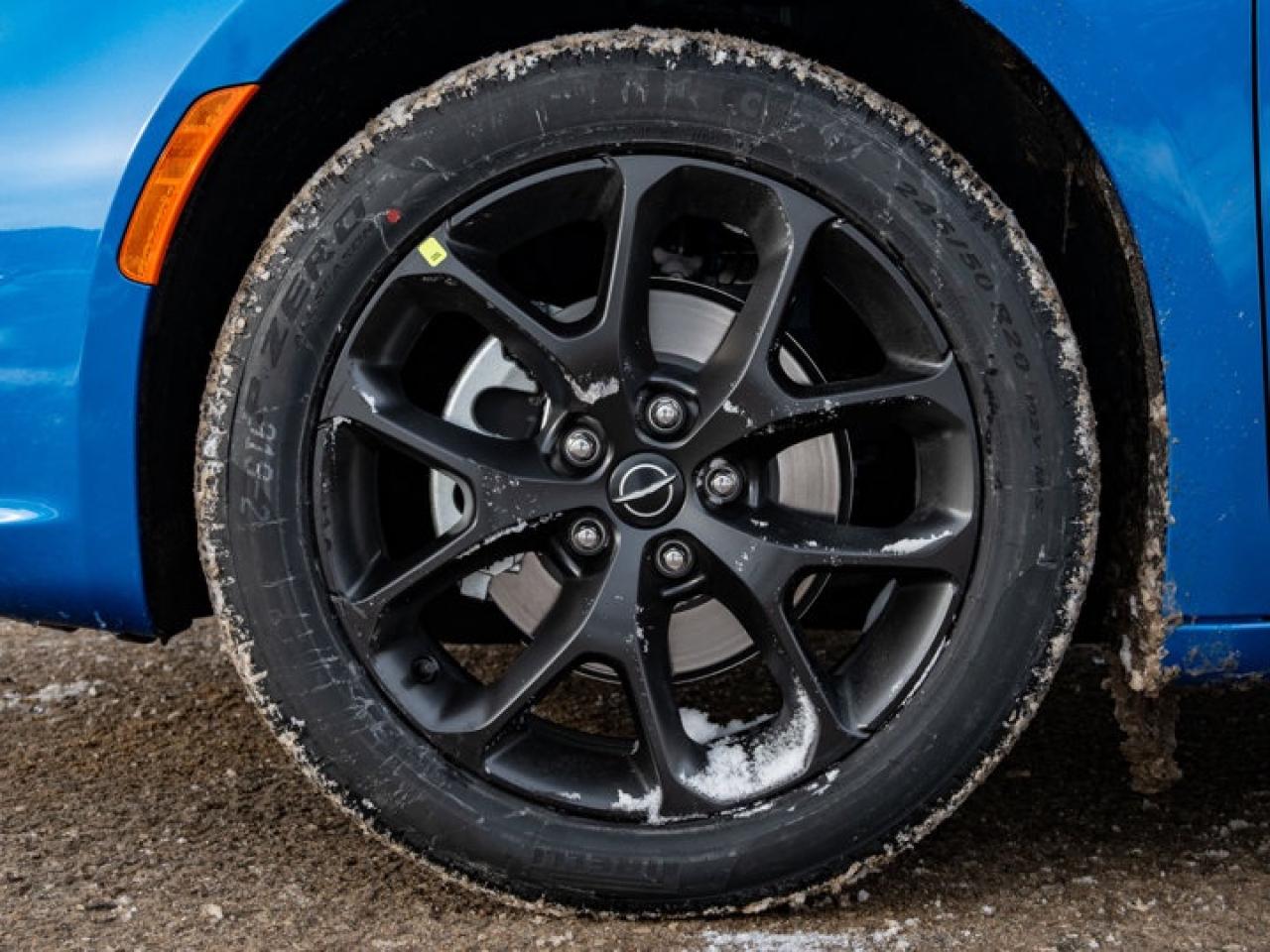 2026 Chrysler Pacifica Select Photo