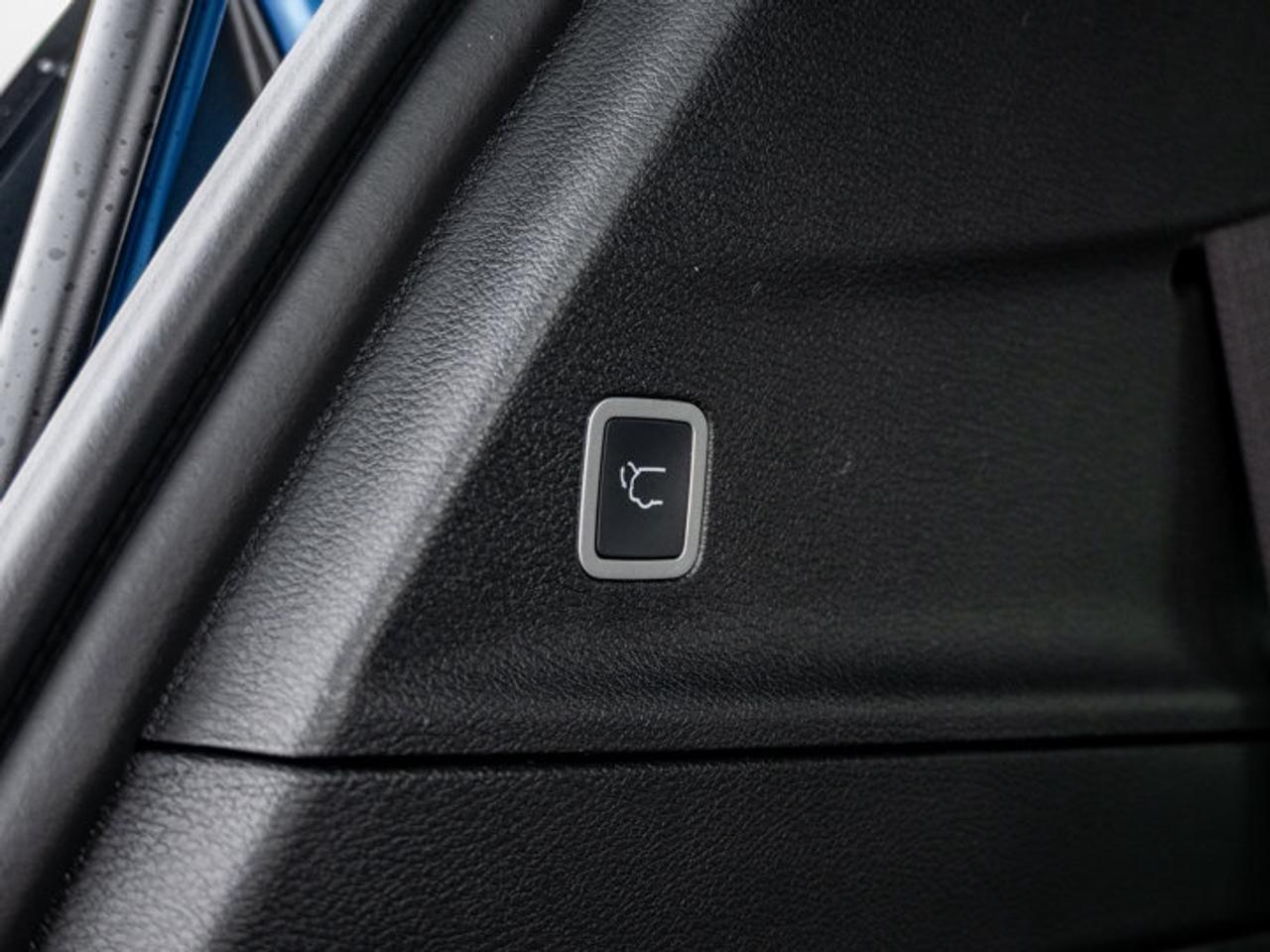 2026 Chrysler Pacifica Select Photo
