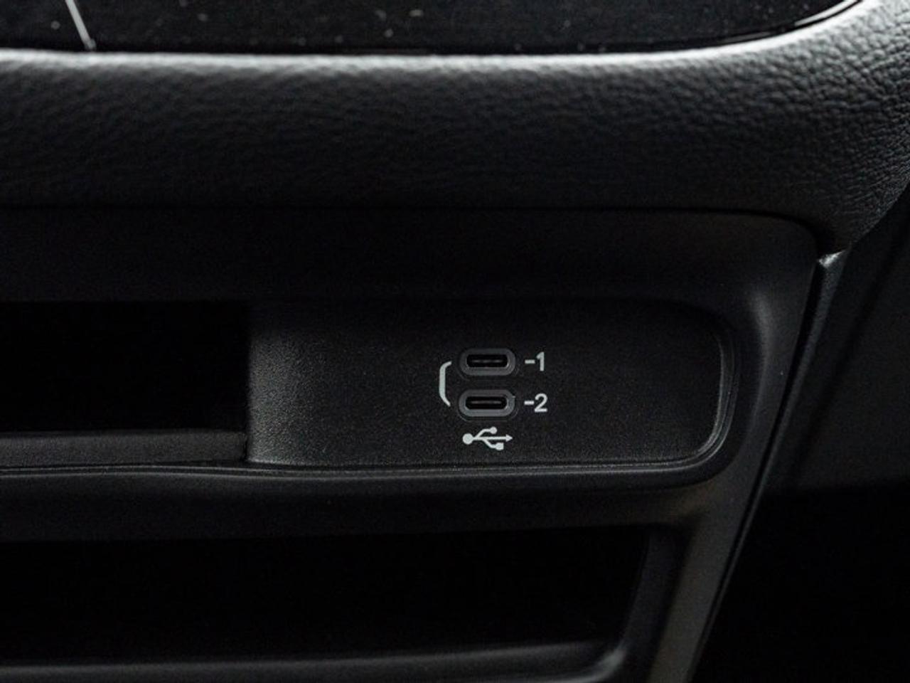 2026 Chrysler Pacifica Select Photo
