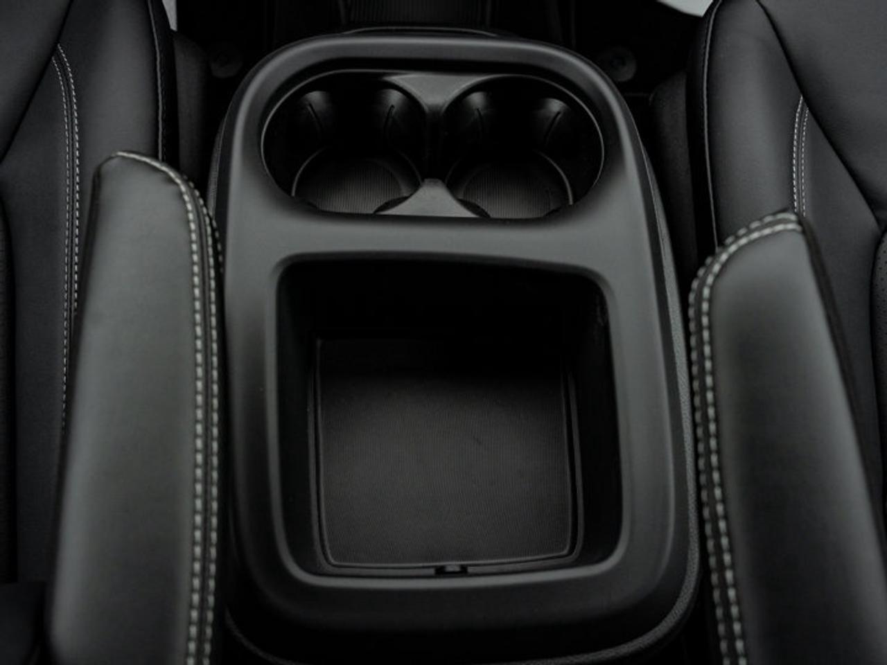 2026 Chrysler Pacifica Select Photo