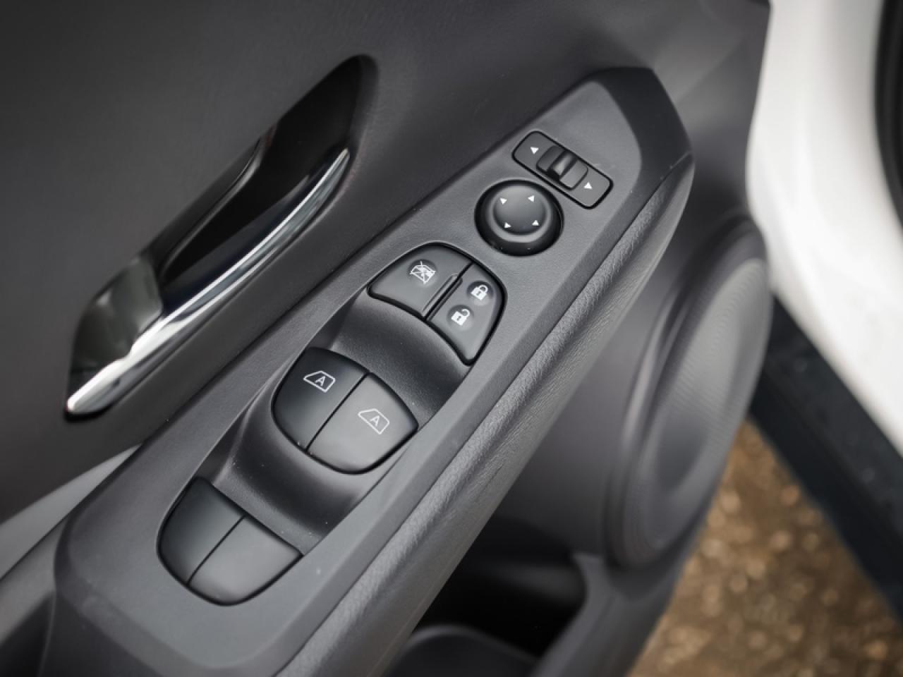 2024 Nissan Kicks SR  - Heated Seats -  Remote Start Photo