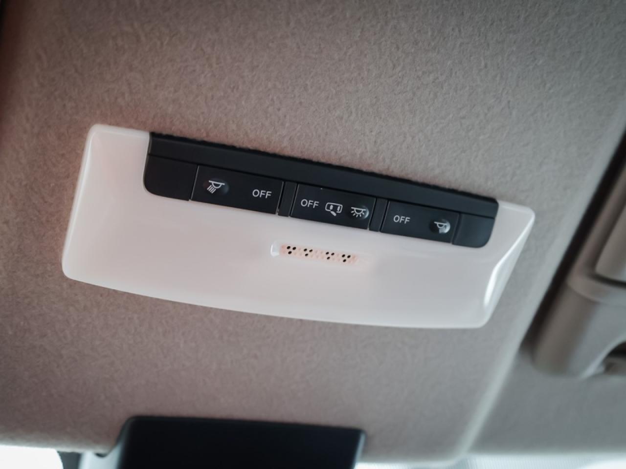 2024 Nissan Kicks SR  - Heated Seats -  Remote Start Photo