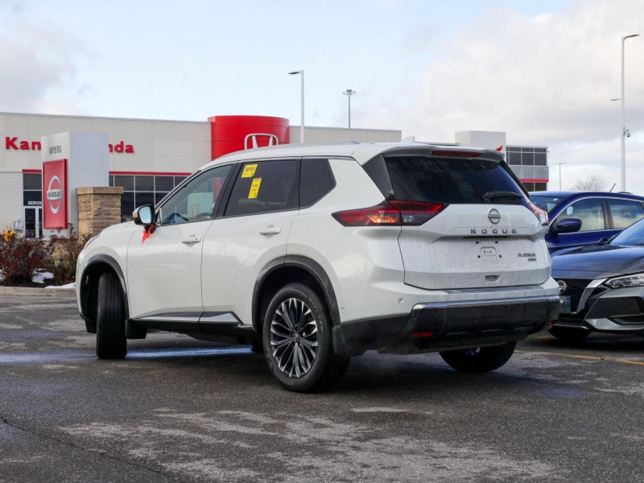 2025 Nissan Rogue Platinum  - HUD -  Leather Seats Photo