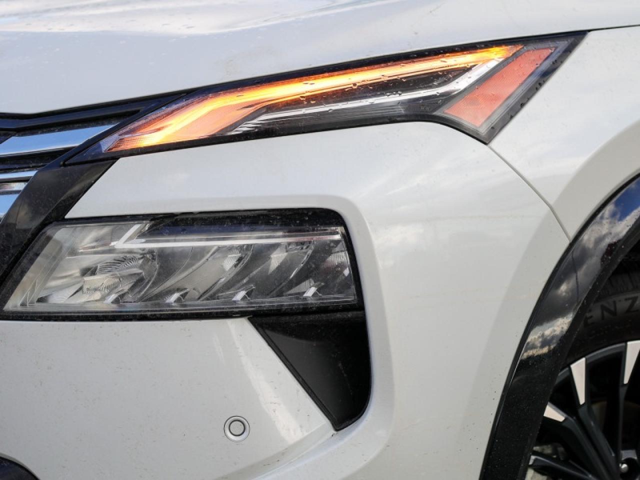 2025 Nissan Rogue Platinum  - HUD -  Leather Seats Photo