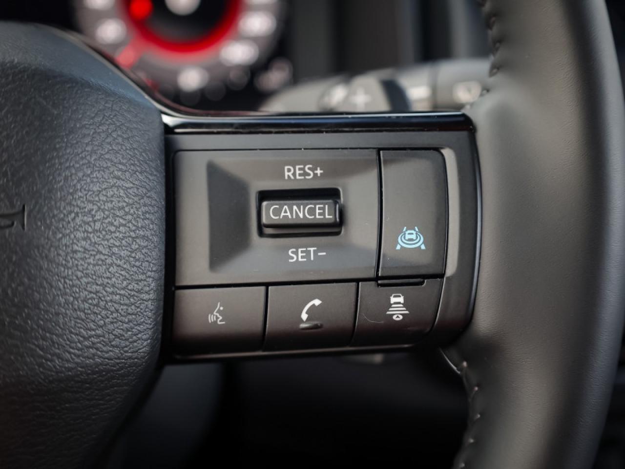 2025 Nissan Rogue Platinum  - HUD -  Leather Seats Photo