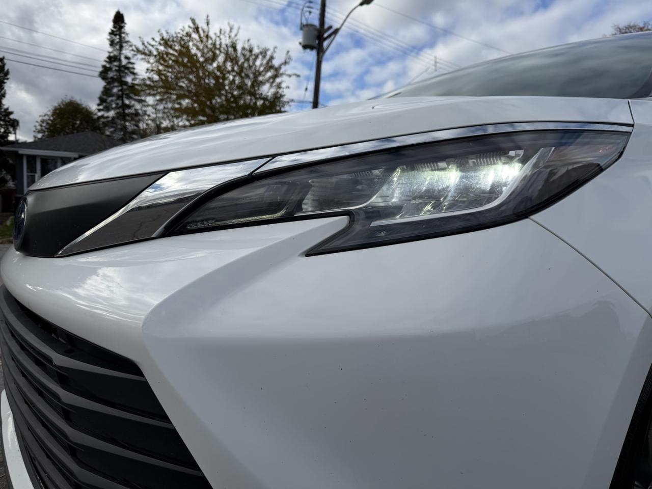 2022 Toyota Sienna LE - Photo #23