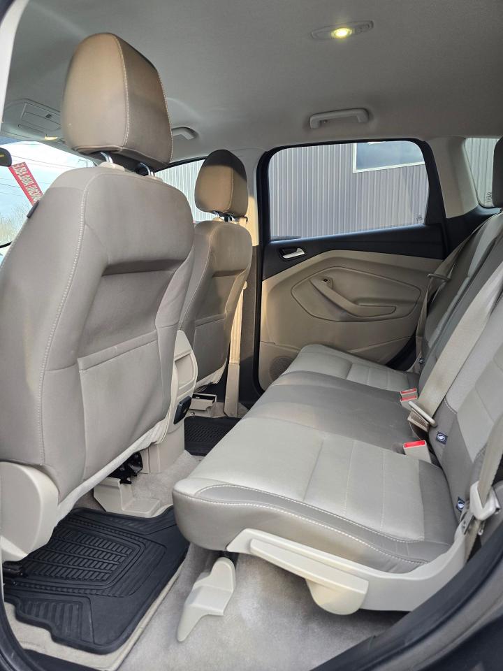 2016 Ford Escape 4WD 4dr SE - Photo #9