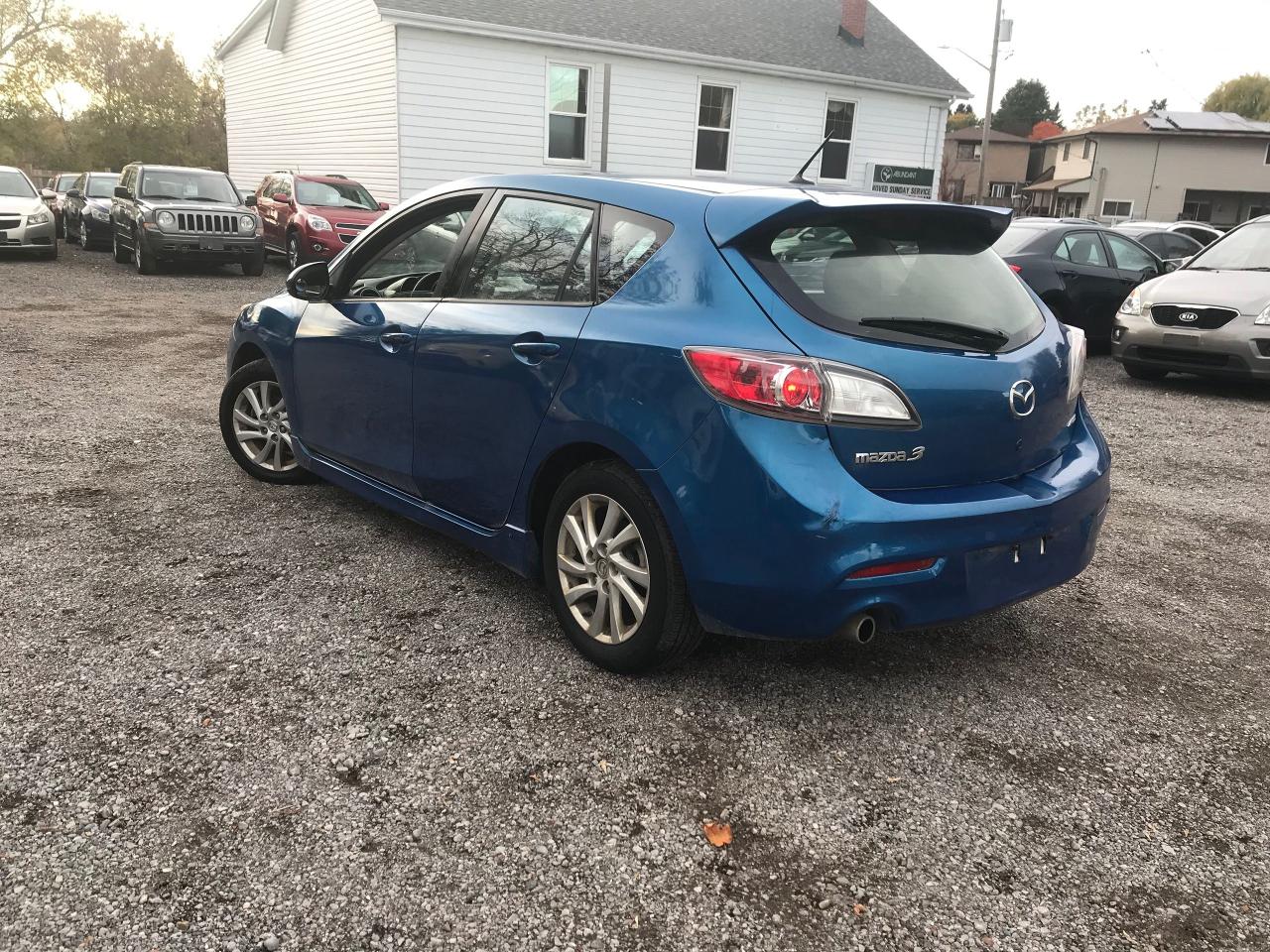 2012 Mazda MAZDA3 GS-SKY - Photo #2