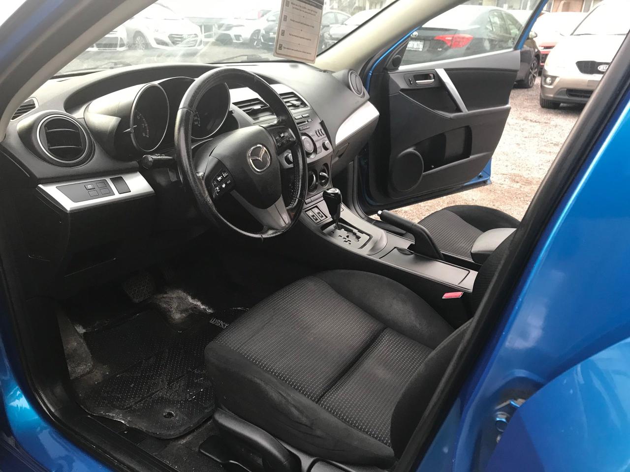 2012 Mazda MAZDA3 GS-SKY - Photo #7