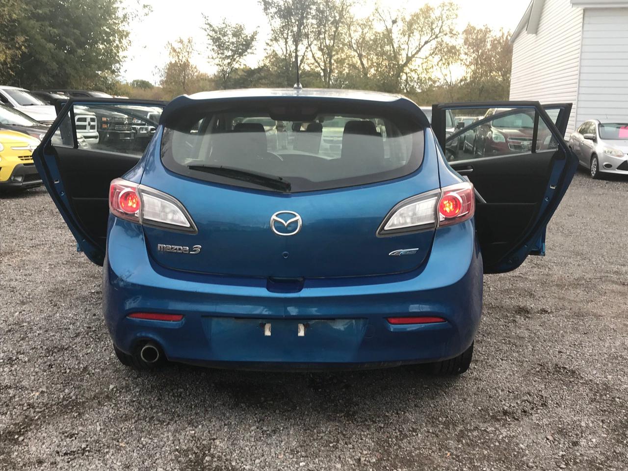 2012 Mazda MAZDA3 GS-SKY - Photo #10