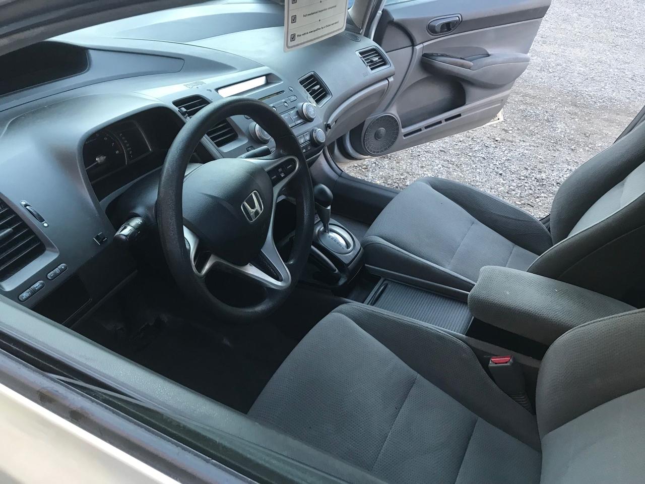 2009 Honda Civic DX-G - Photo #7