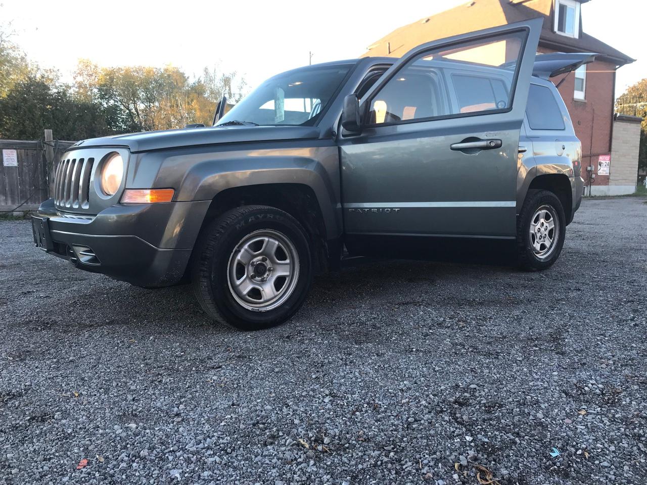 2012 Jeep Patriot SPORT - Photo #3