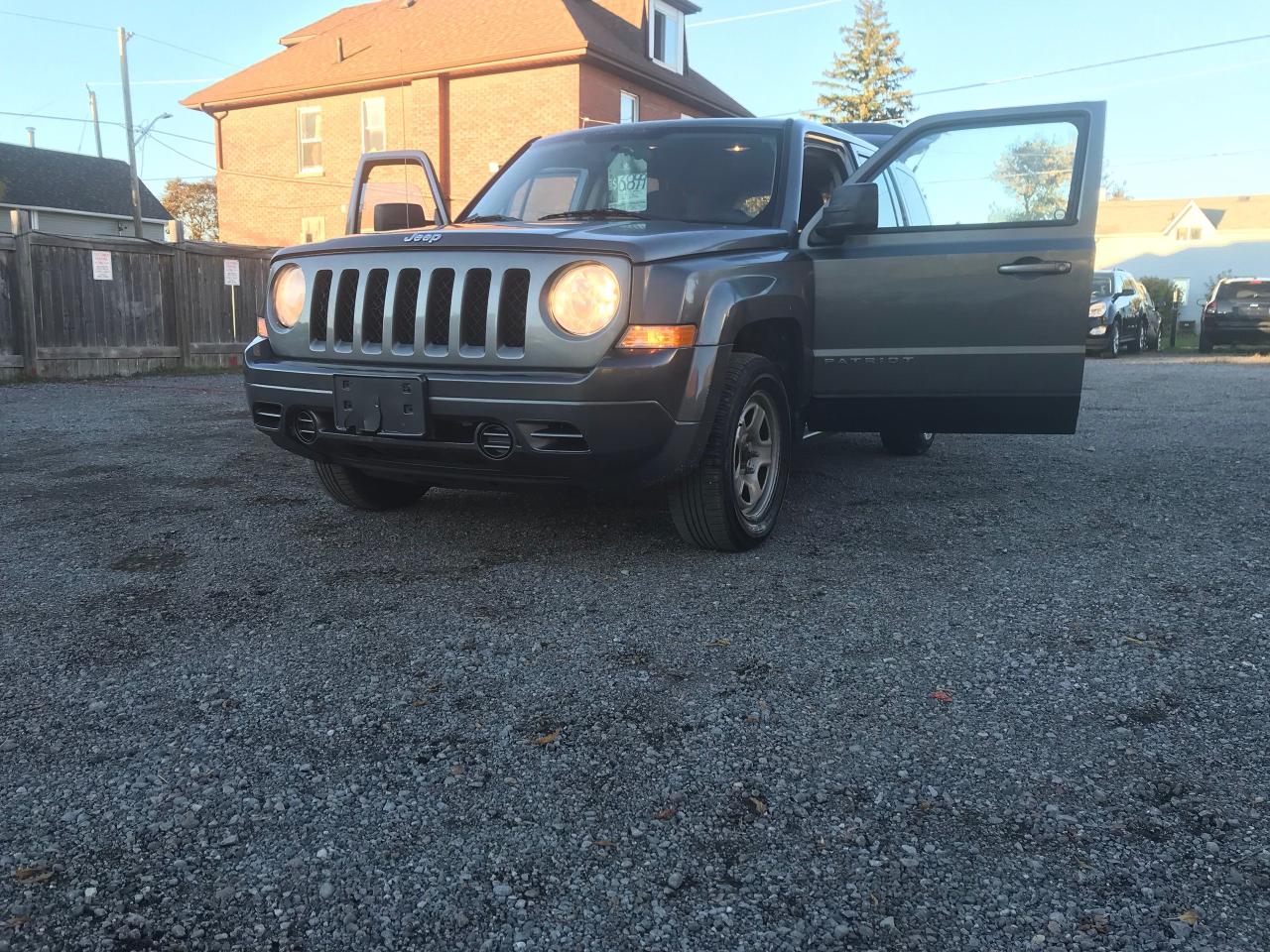 2012 Jeep Patriot SPORT - Photo #4