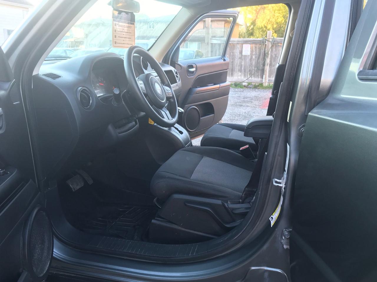 2012 Jeep Patriot SPORT - Photo #8