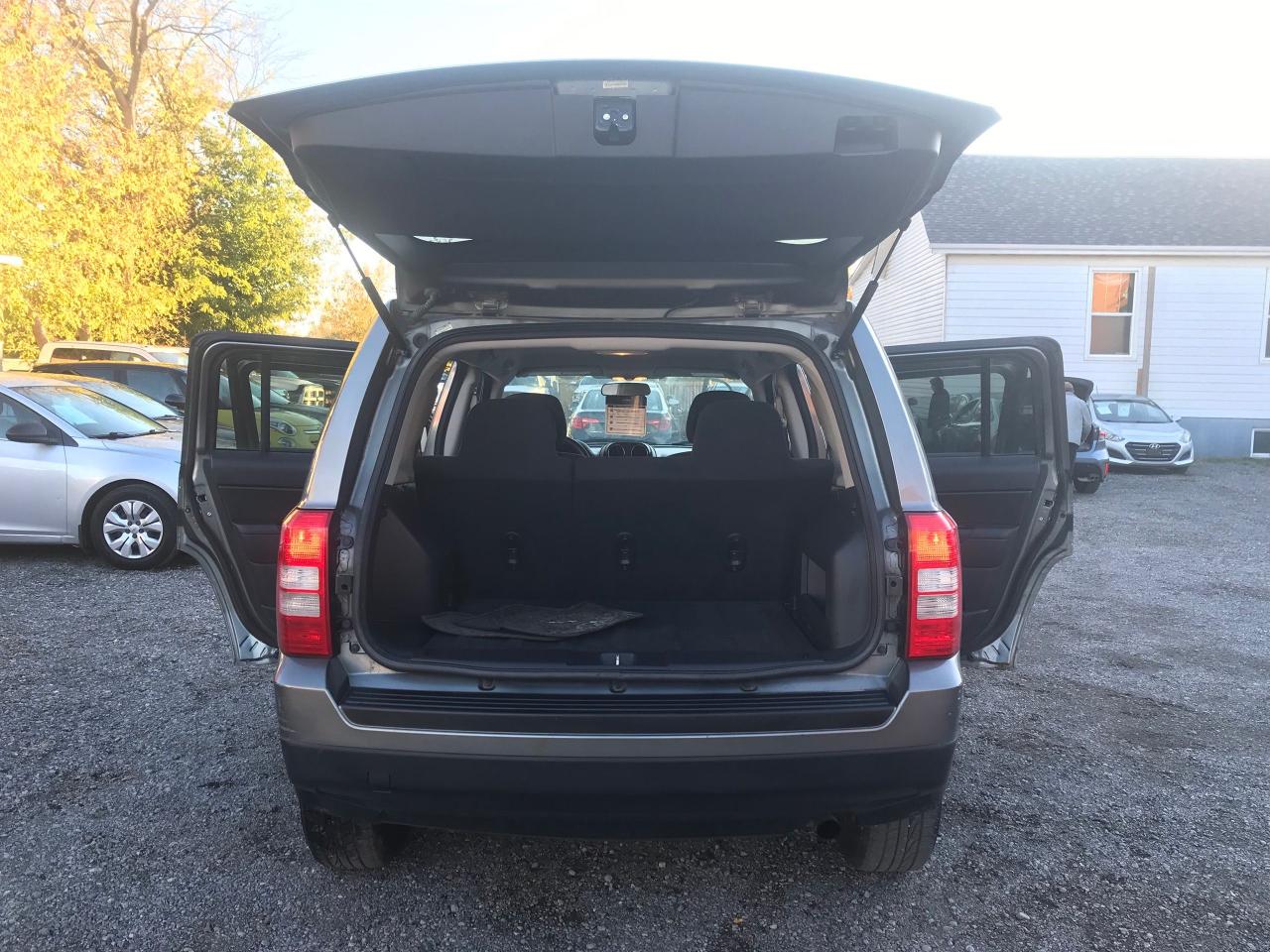 2012 Jeep Patriot SPORT - Photo #12