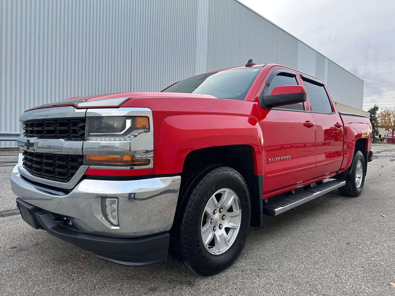 2016 Chevrolet Silverado 1500 LT Crew Cab 4WD Photo