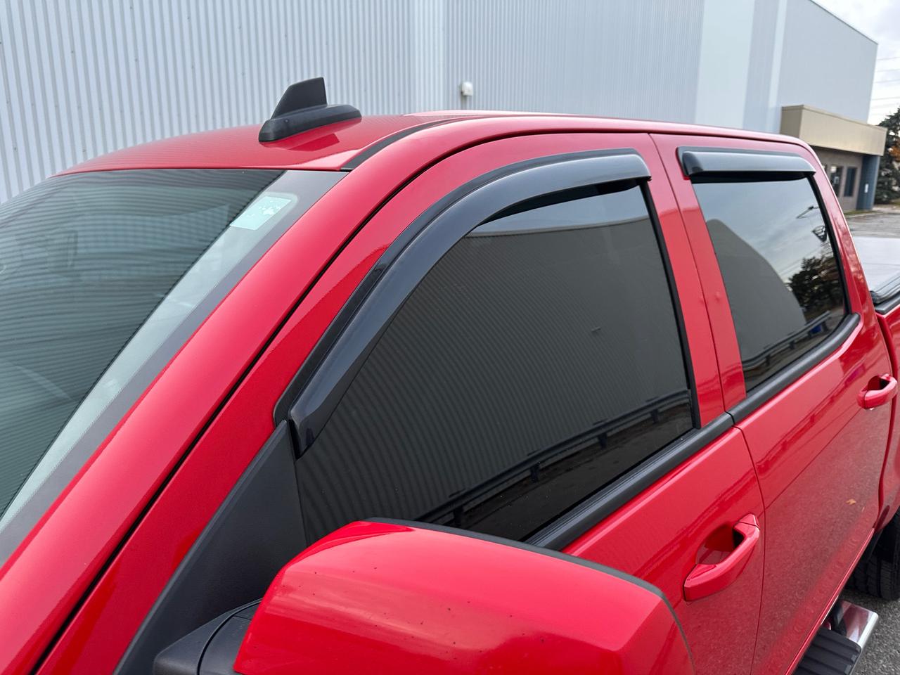 2016 Chevrolet Silverado 1500 LT Crew Cab 4WD Photo