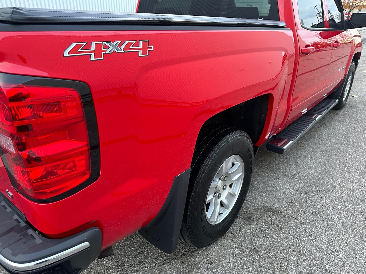 2016 Chevrolet Silverado 1500 LT Crew Cab 4WD Photo