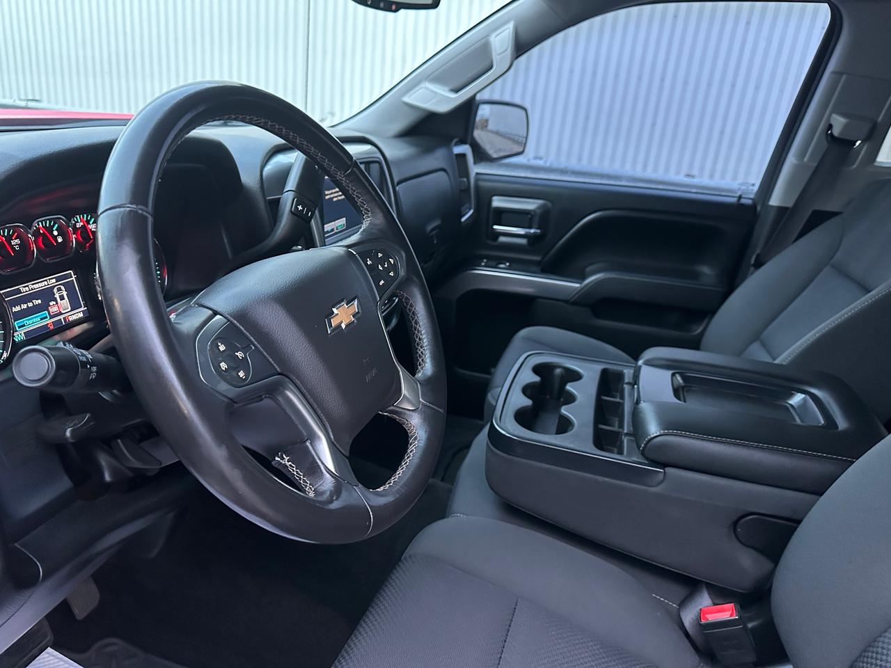 2016 Chevrolet Silverado 1500 LT Crew Cab 4WD Photo