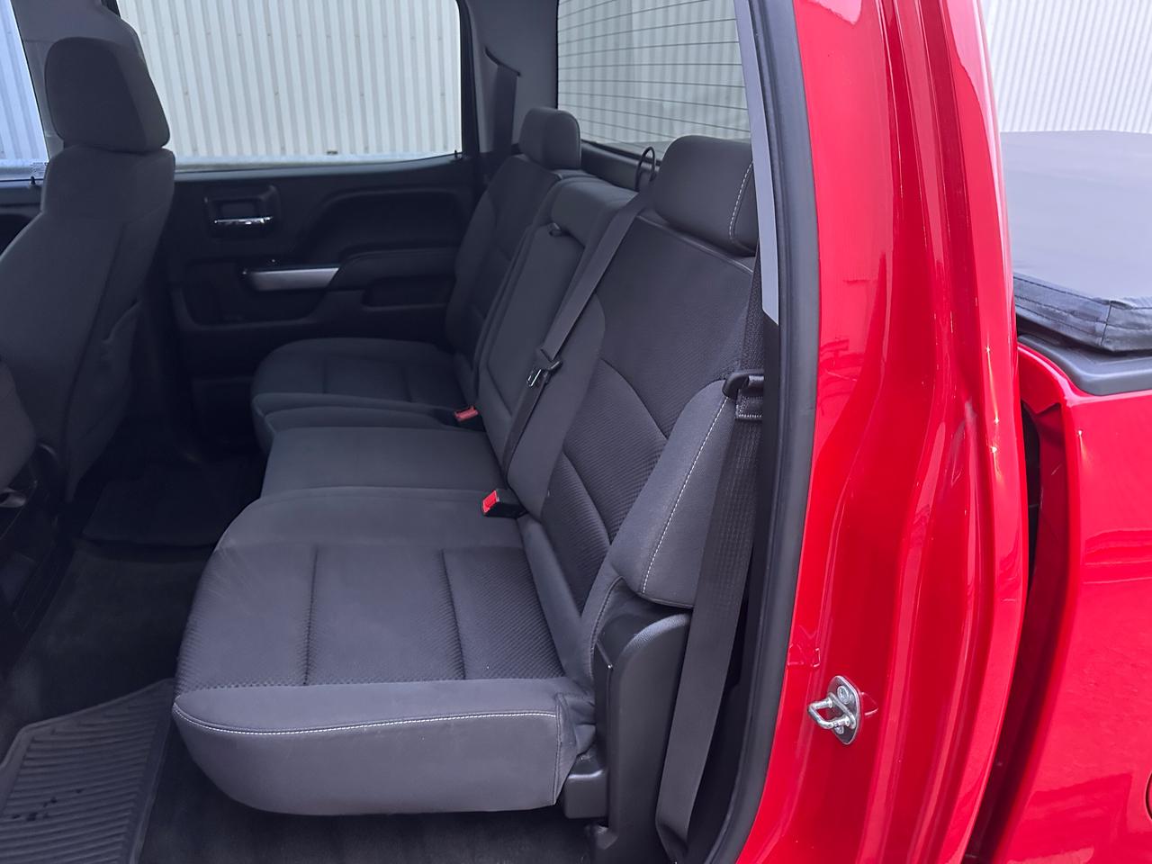 2016 Chevrolet Silverado 1500 LT Crew Cab 4WD Photo