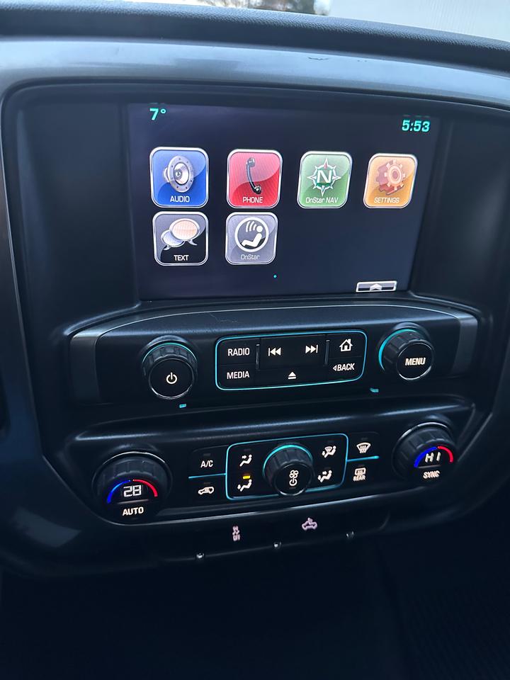 2016 Chevrolet Silverado 1500 LT Crew Cab 4WD Photo