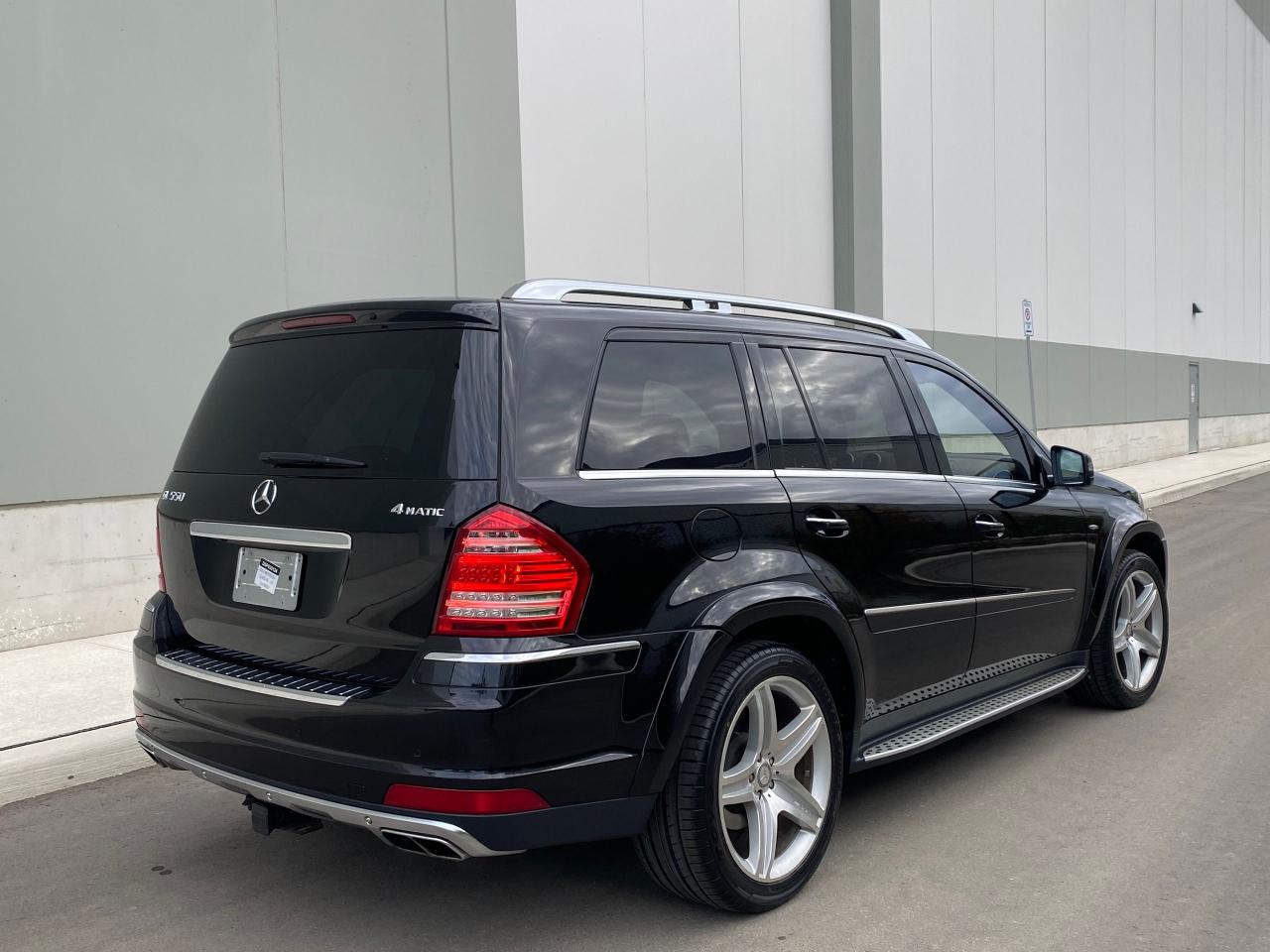 2012 Mercedes-Benz GL-Class GL550 4MATIC-GRAND EDITION-AMG SPORT PKG-CARPLAY - Photo #12