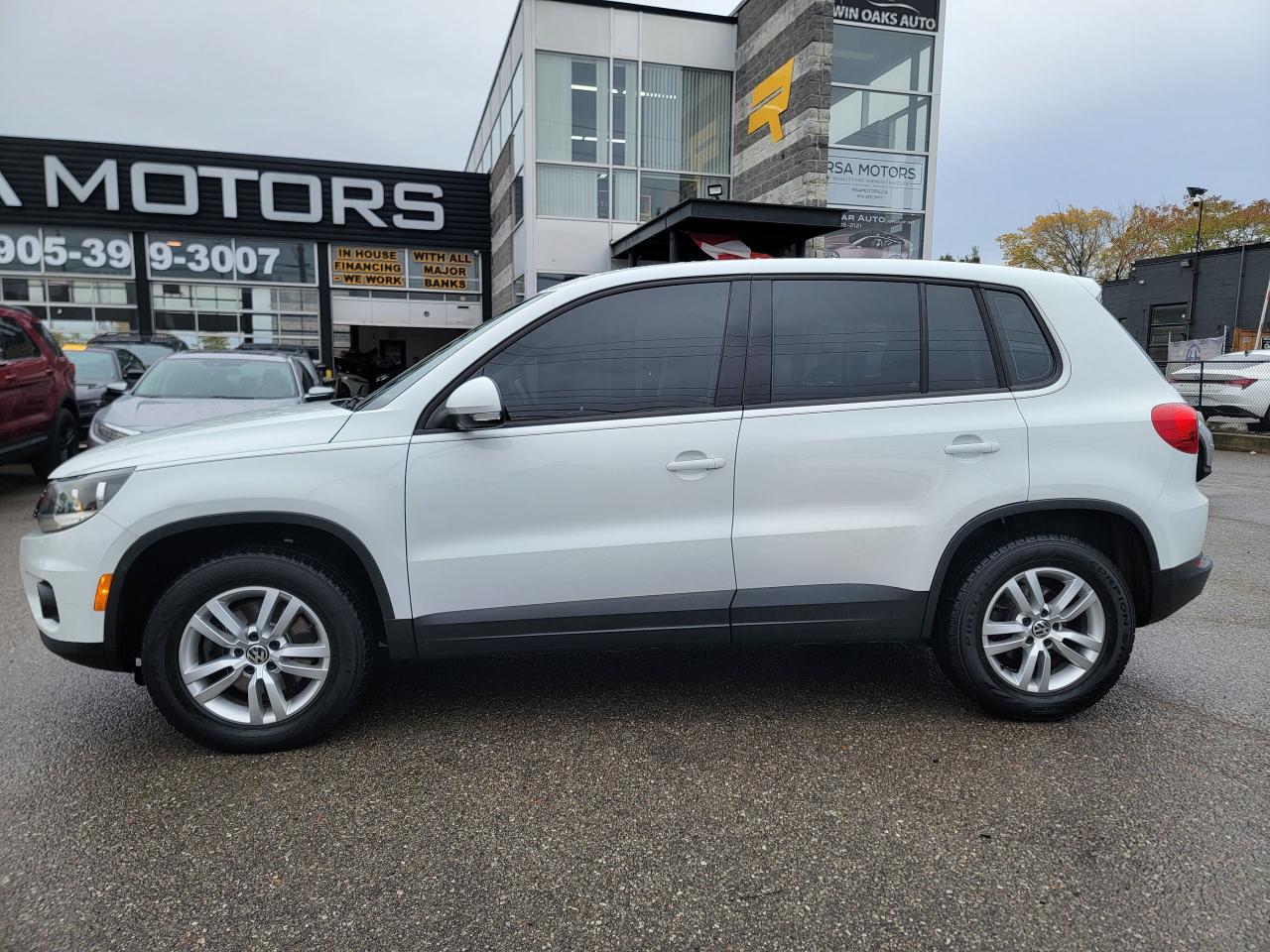 2014 Volkswagen Tiguan Trendline | 4Motion | LOW KMS - Photo #8