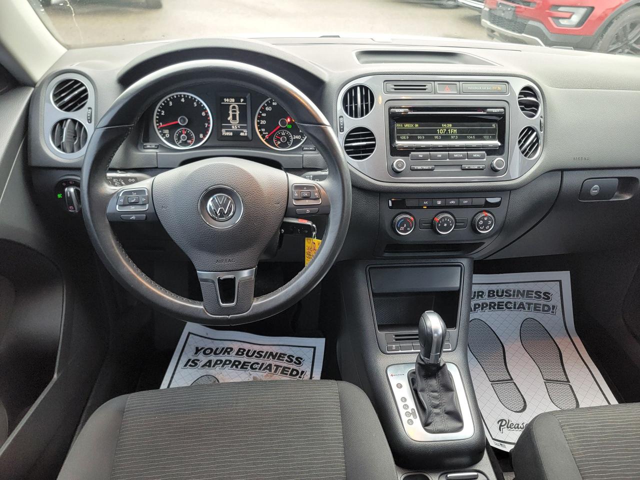 2014 Volkswagen Tiguan Trendline | 4Motion | LOW KMS - Photo #13