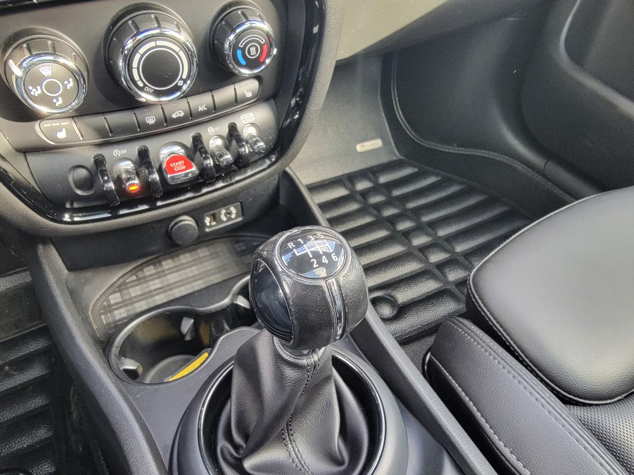 2018 MINI Cooper Clubman Cooper S - Photo #19