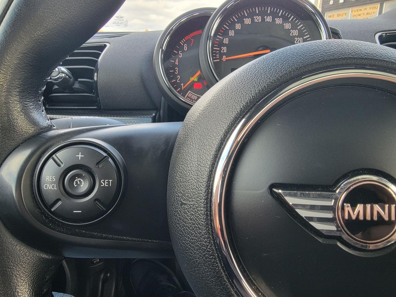 2018 MINI Cooper Clubman Cooper S - Photo #21