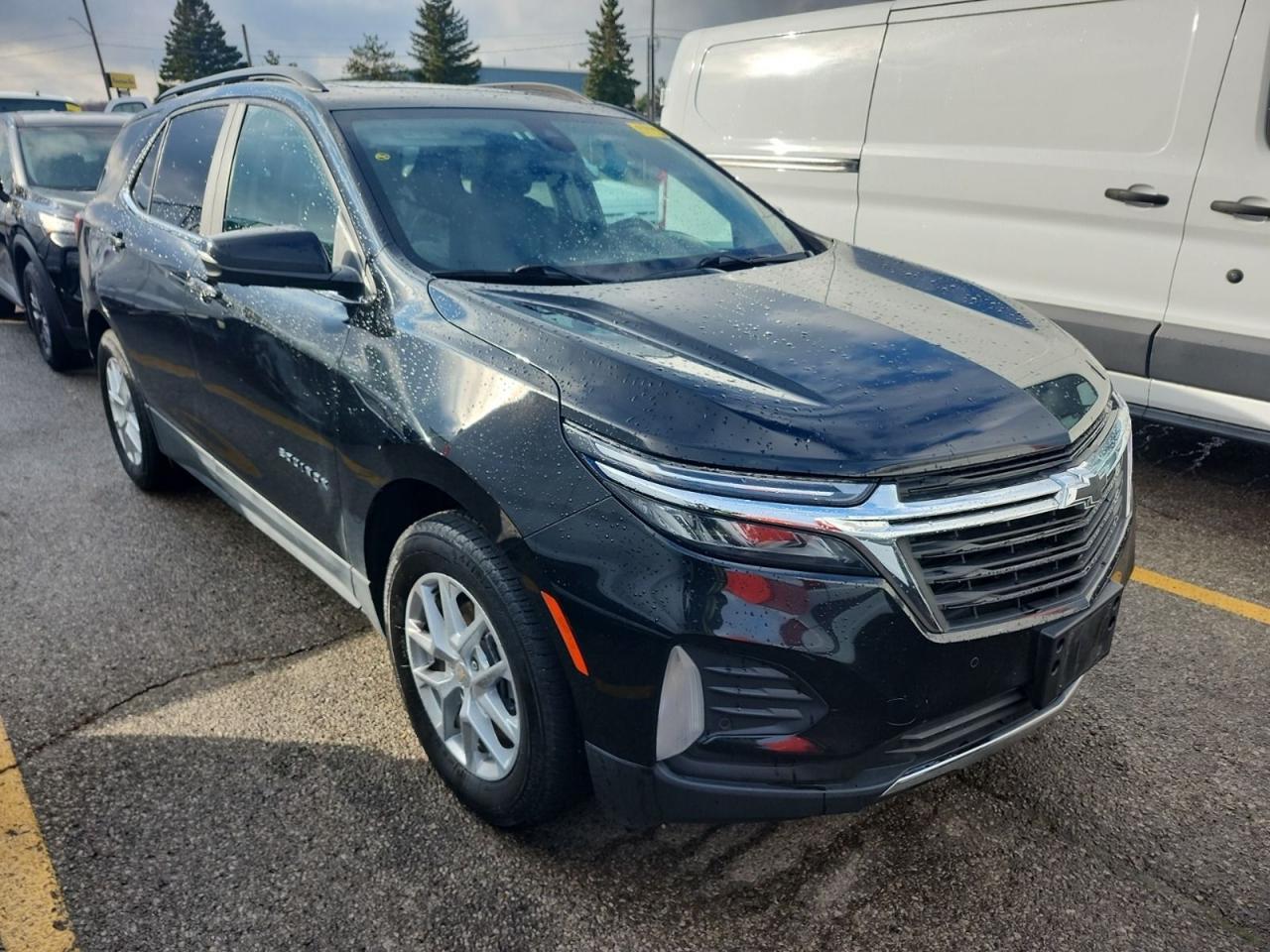 2023 Chevrolet Equinox LT Photo2