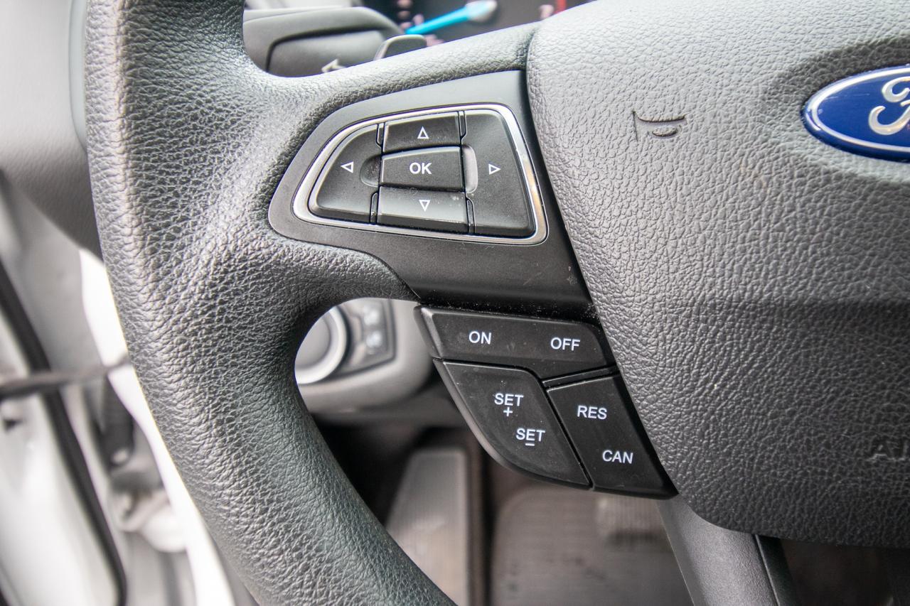 2017 Ford Escape SE Photo5