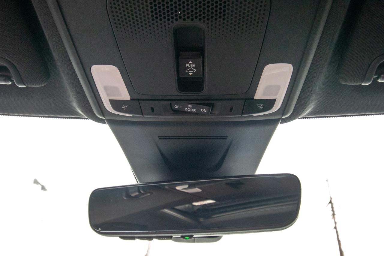 2022 Honda Civic Sport Touring Photo5