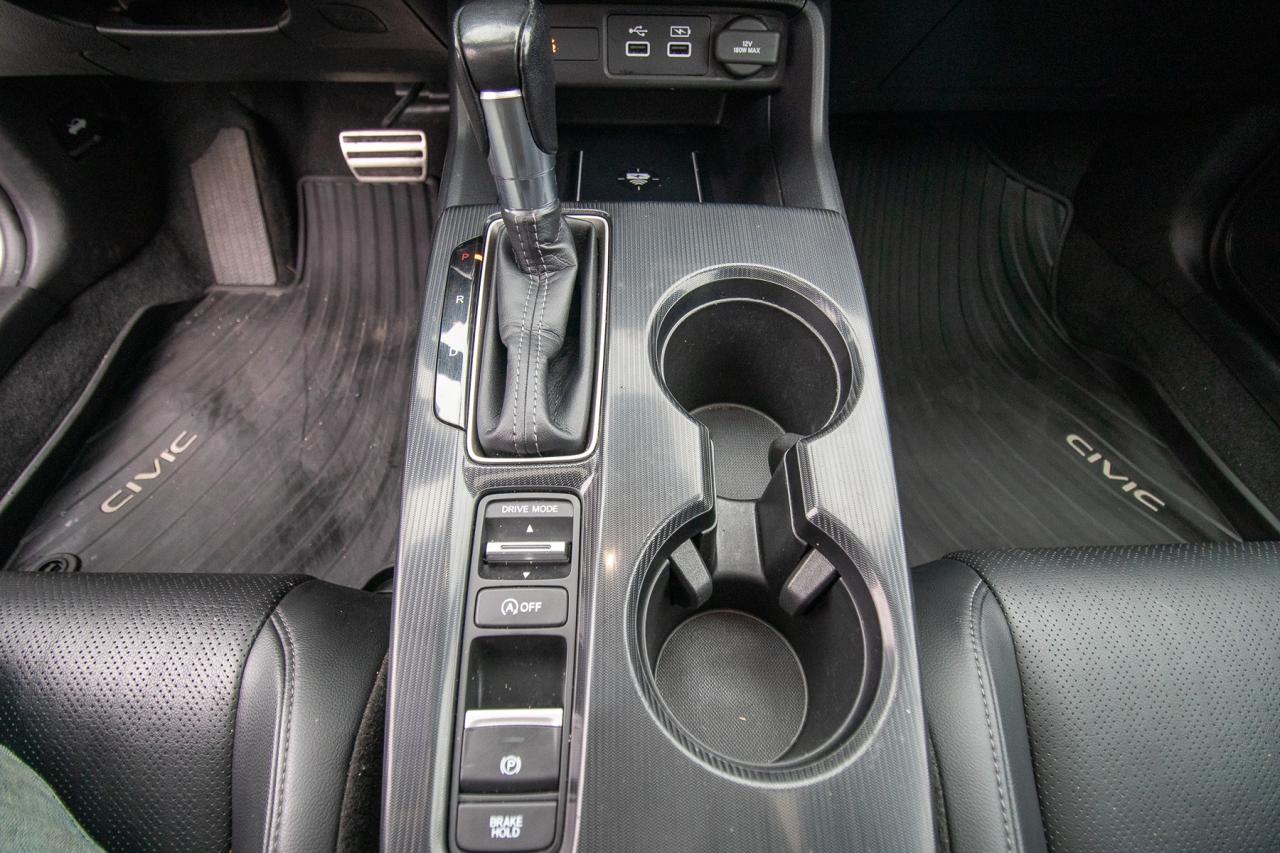2022 Honda Civic Sport Touring Photo5