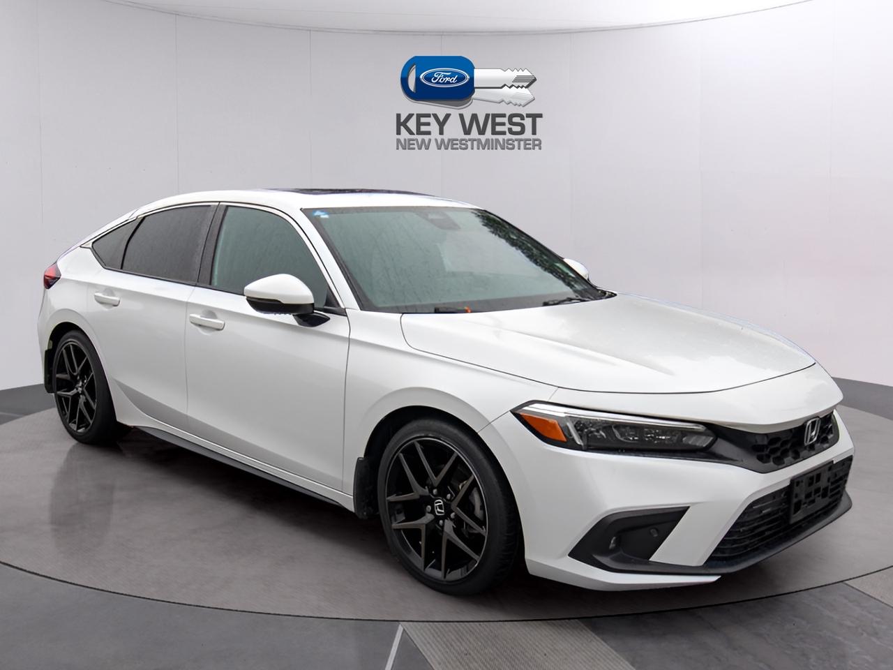 2022 Honda Civic Sport Touring Photo4