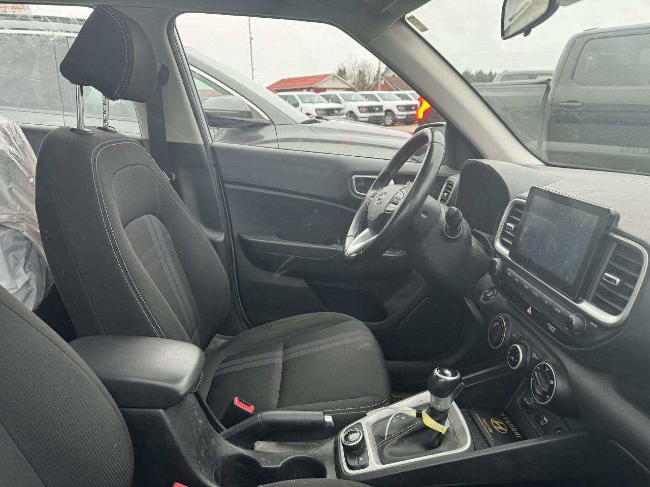 2020 Hyundai Venue Trend Photo