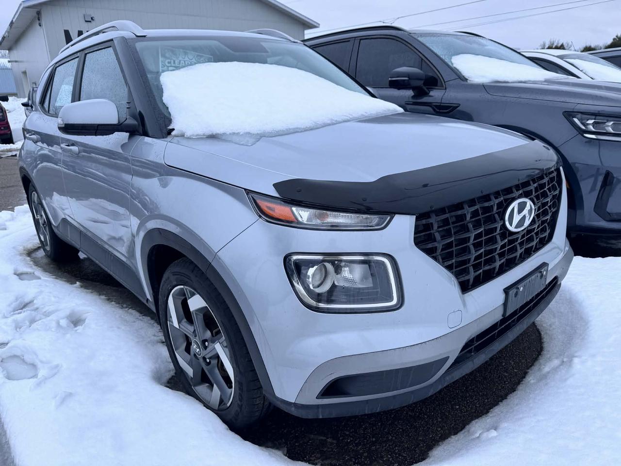 2020 Hyundai Venue Trend Photo