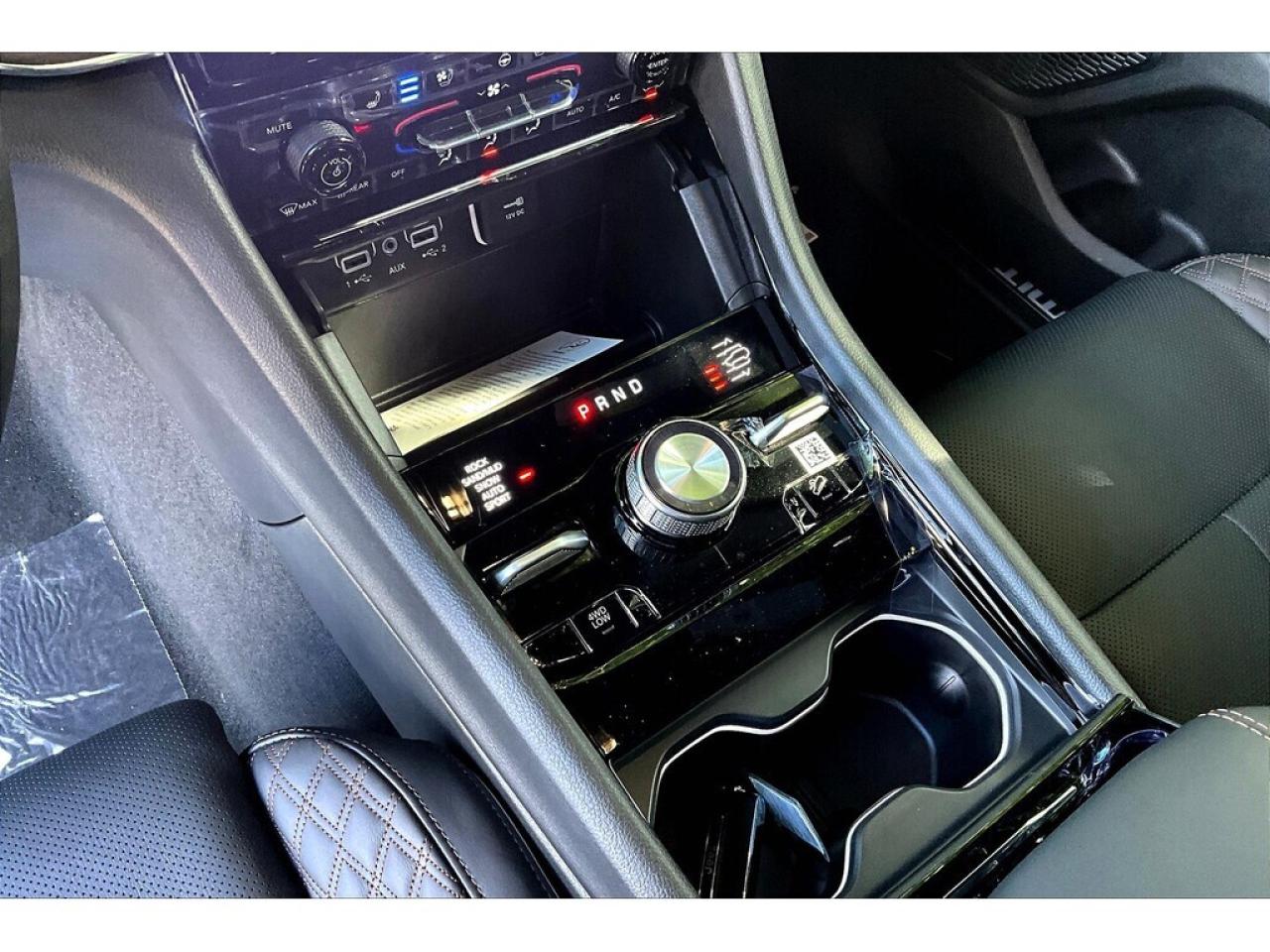 2025 Jeep Grand Cherokee SUMMIT | High Altitude | Lux Tech 5 | Adv Pro Tech Photo