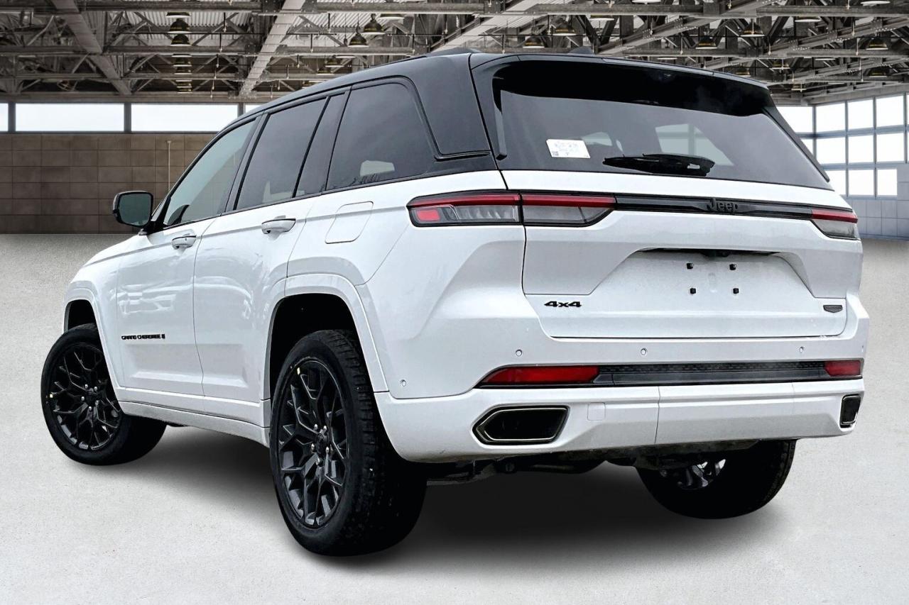 2025 Jeep Grand Cherokee SUMMIT | High Altitude | Lux Tech 5 | Adv Pro Tech Photo