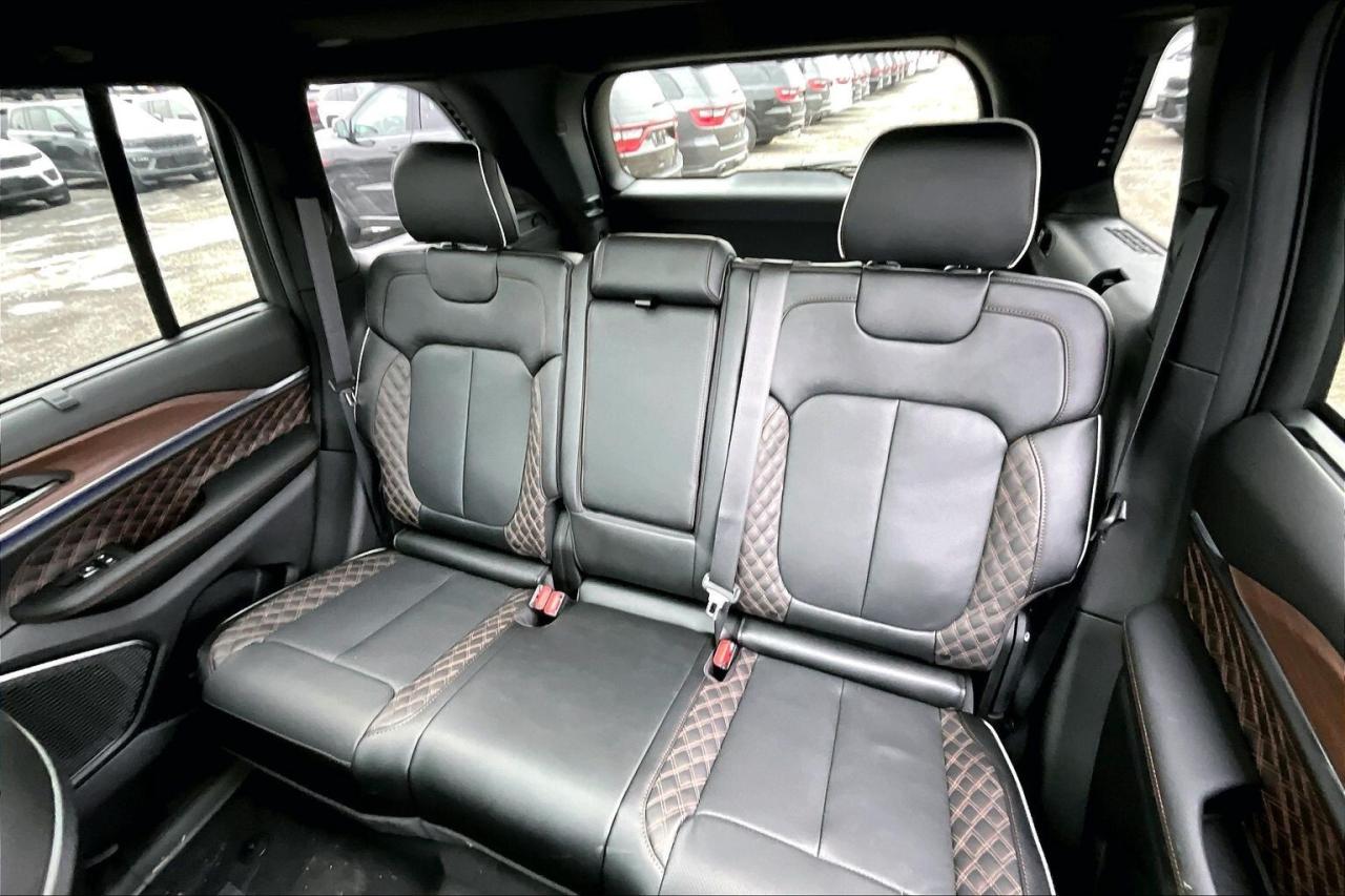 2025 Jeep Grand Cherokee SUMMIT | High Altitude | Lux Tech 5 | Adv Pro Tech Photo