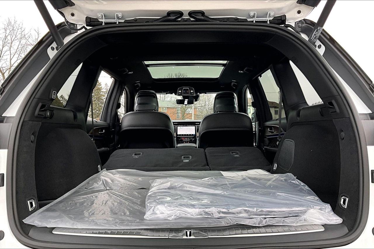 2025 Jeep Grand Cherokee SUMMIT | THIS PRICE & 0% FOR 72 MONTHS!!!!!!!! Photo