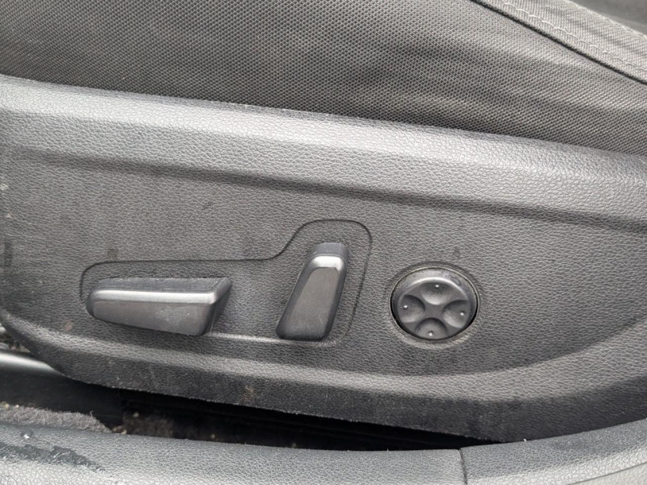 2016 Kia Optima LX+  **MEM SEAT - HTD SW** Photo