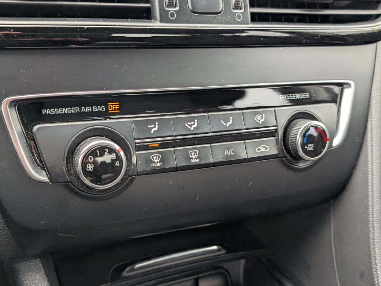 2016 Kia Optima LX+  **MEM SEAT - HTD SW** Photo